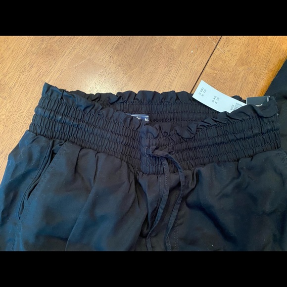 🔥🔥 S O L D NWT Black Cargo Joggers 🔥🔥 - Picture 3 of 7